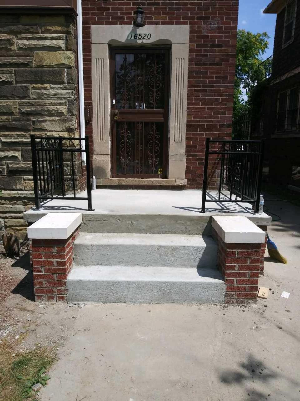 Master Bedroom In Home Away From Home Detroit Exterior photo